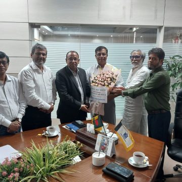 বাউবি উপাচার্যের নেতৃত্বে প্রতিনিধি দল ইউজিসি চেয়ারম্যানের সঙ্গে সৌজন্য সাক্ষাৎ