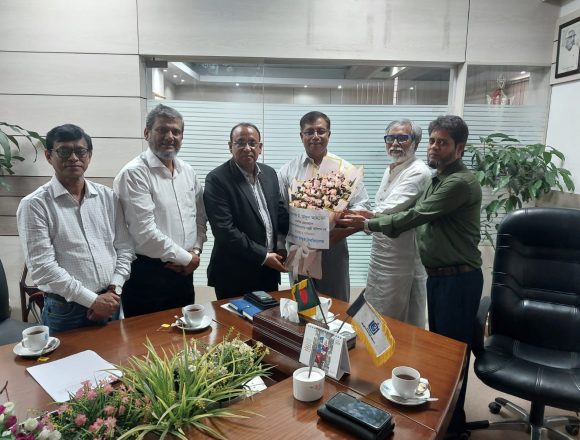 বাউবি উপাচার্যের নেতৃত্বে প্রতিনিধি দল ইউজিসি চেয়ারম্যানের সঙ্গে সৌজন্য সাক্ষাৎ