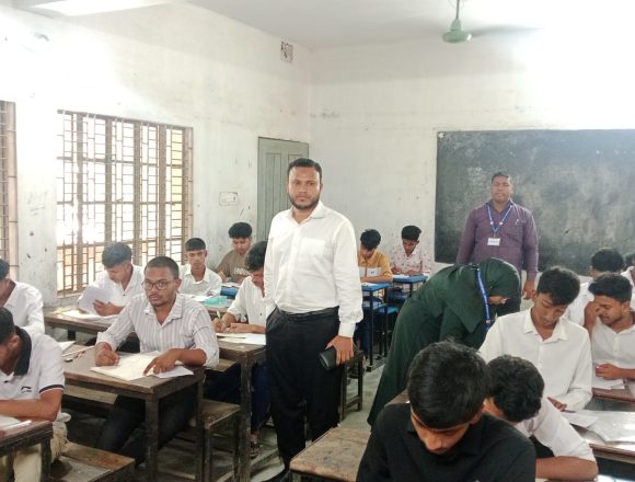 উৎসবমুখর পরিবেশে ভেড়ামারায় এসএসসি পরীক্ষা শুরু: পরীক্ষার্থী ২৪৬৮ জন