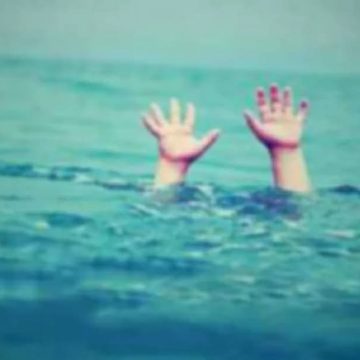 গাজীপুরের শ্রীপুরে নদীতে গোসলে নেমে দুই স্কুলছাত্রী নিখোঁজ, একজনের মরদেহ উদ্ধার