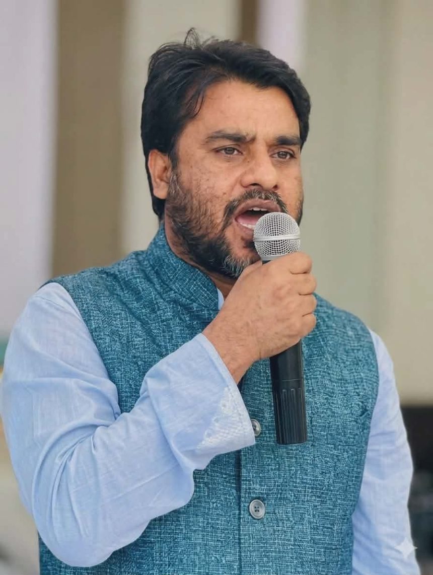 শ্রমজীবী মানুষের অধিকার ও মর্যাদা প্রতিষ্ঠায় অঙ্গীকারবদ্ধ মোঃ নাসিম মোড়ল