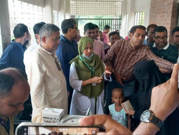 শ্রীপুরে উৎসবমুখর পরিবেশে হাম-রুবেলা টিকাদান ক্যাম্পেইনের উদ্বোধন