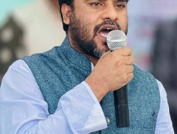 পৌর নাগরিকদের পছন্দের প্রার্থী ‘নাসিম’