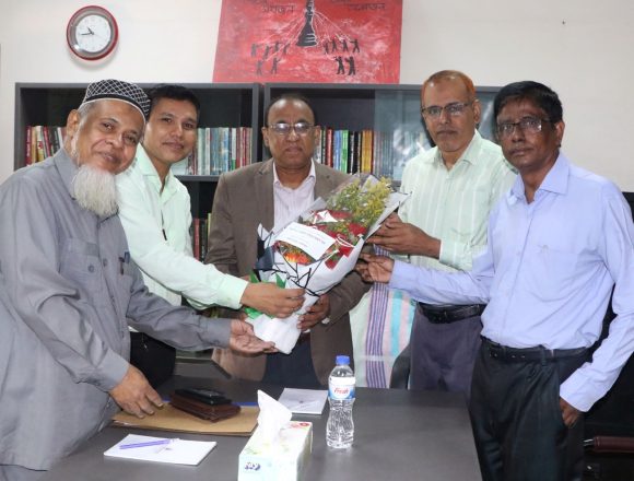 বাউবির মুক্তিযুদ্ধ গবেষণা কেন্দ্রের কর্মকর্তা-কর্মচারীদের সাথে উপাচার্যের মতবিনিময় সভা অনুষ্ঠিত