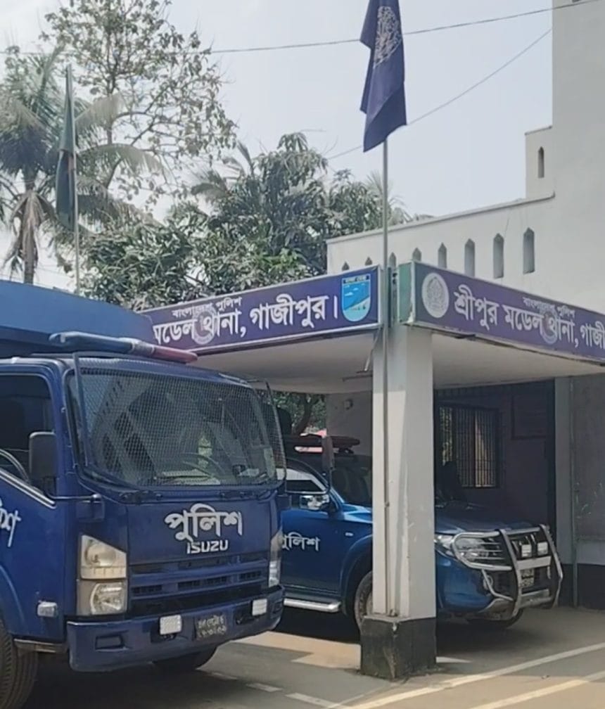 শ্রীপুরে ৭ মাসের অন্তঃসত্ত্বা নারীর ঝুলন্ত মরদেহ উদ্ধার, স্বামী আটক