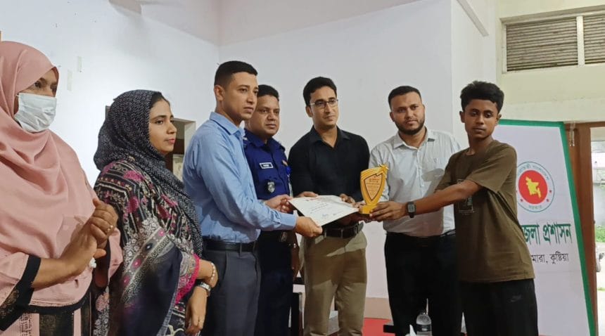 স্মার্ট ভূমি সেবার বার্তা নিয়ে ভেড়ামারায় ভূমি সেবা মেলার সমাপনী ও পুরস্কার বিতরণ