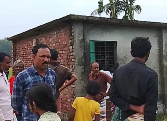 রংপুরে কৃষকে হত্যা করে ট্রান্সমিটার চুরি