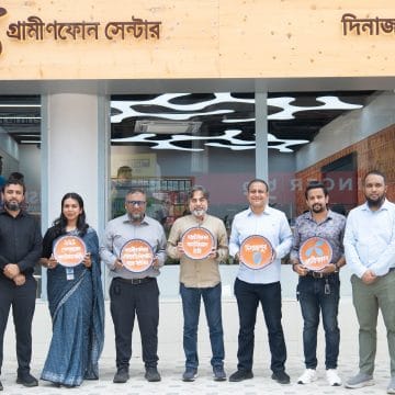 দিনাজপুরে নতুন গ্রামীণফোন সেন্টারের যাত্রা শুরু