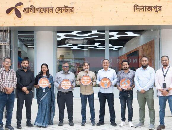 Photo_New Grameenphone Centre Launched in Dinajpur (1) দিনাজপুরে নতুন গ্রামীণফোন সেন্টারের যাত্রা শুরু