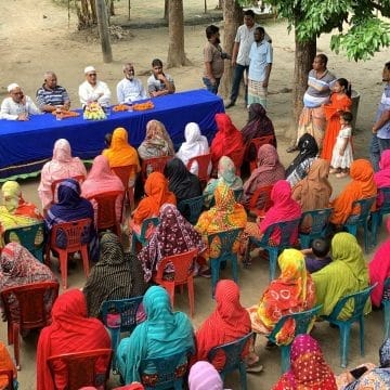 এমপি’র ফোনে মটরসাইকেলে ছুটে এলেন ইউএনও: সমস্যার সমাধানের উদ্যোগ