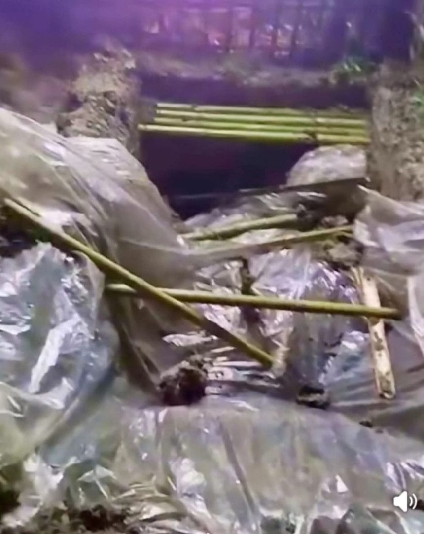 received_1700497531303177 রাজারহাটে গভীর রাতে কবর খুঁড়ে লাশ চুরির চেষ্টা-