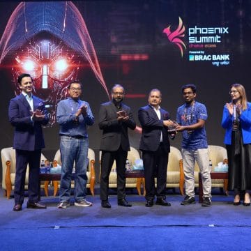 দেশের ভবিষ্যৎ ডিজিটাল কাঠামো তৈরিতে অবদান রাখায় সাইবার লিডারদের সম্মানিত করেছে ফিনিক্স সামিট ২০২৬