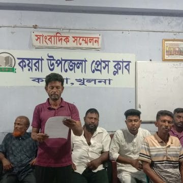 কয়রায় টাইগার খলিলের সন্ত্রাসী কর্মকাণ্ডে আতঙ্কে এলাকাবাসী