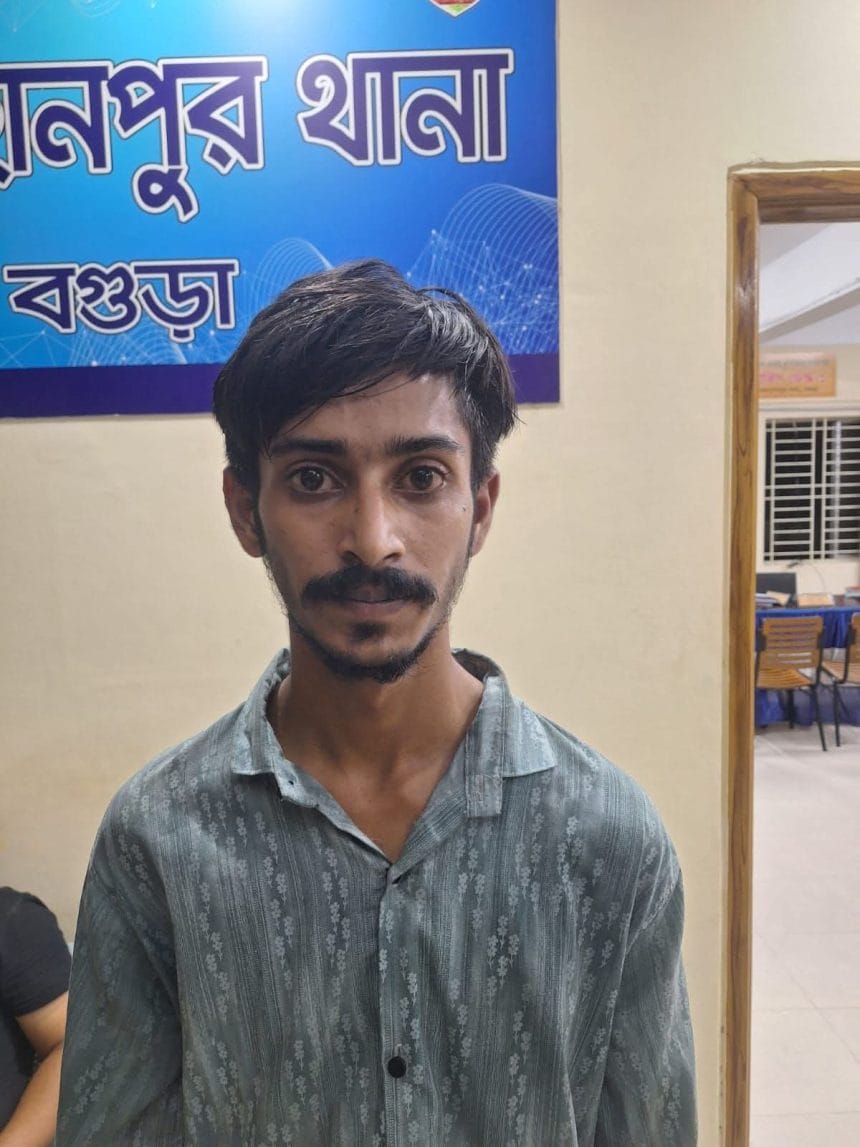 বগুড়ার শেরপুরে ছিনতাই করা মোটরসাইকেল নিয়ে ডাকাতির চেষ্টা, গ্রেপ্তার ১