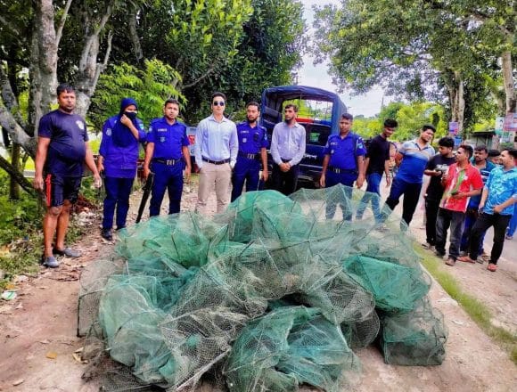‎ভেড়ামারায় মৎস্য সংরক্ষণ আইনে অভিযান: ১০টি নিষিদ্ধ চায়না দুয়ারী জাল জব্দ ও ধ্বংস
