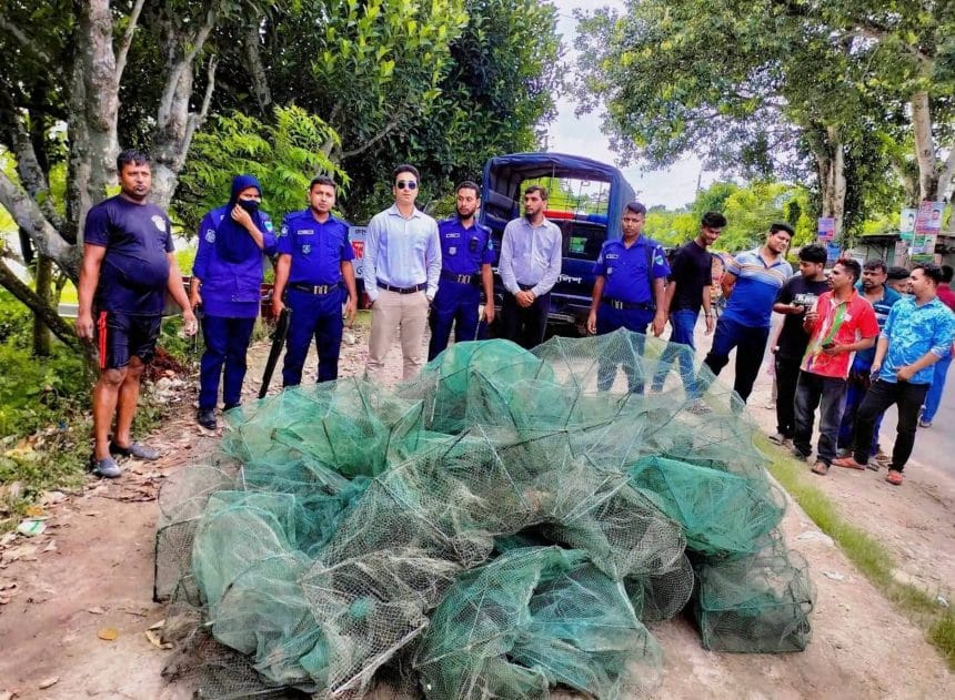 ‎ভেড়ামারায় মৎস্য সংরক্ষণ আইনে অভিযান: ১০টি নিষিদ্ধ চায়না দুয়ারী জাল জব্দ ও ধ্বংস