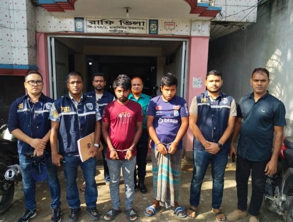IMG-20260823-WA0014 কাপাসিয়ায় অটোরিকশাচালক হত্যার রহস্য উদ্ঘাটন করলো পিবিআই গাজীপুর আটক ২