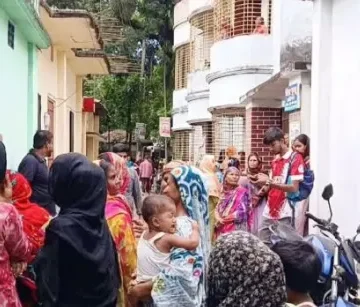 রংপুরে তরুনী শিক্ষার্থীর ঝুলন্ত লাশ উদ্বার, মিলল দুই পৃষ্ঠার নোট