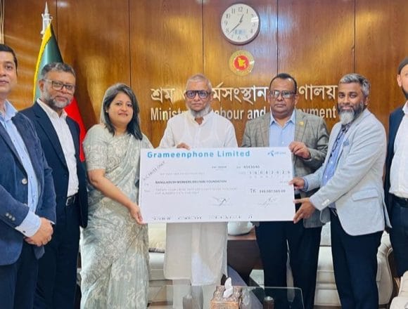 Picture_Grameenphone Contributes Tk 24.60 Crore to Bangladesh Labour Welfare Fund বাংলাদেশ শ্রমিক কল্যাণ ফাউন্ডেশনের তহবিলে ২৪.৬০ কোটি টাকা জমা দিলো গ্রামীণফোন