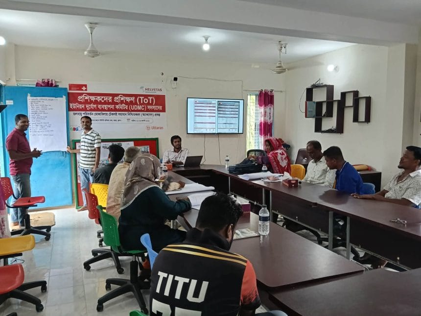কয়রায় ইউনিয়ন দুর্যোগ ব্যবস্থাপনা কমিটির প্রশিক্ষকদের প্রশিক্ষণ