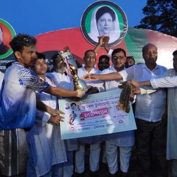 ‎ধরমপুরে বেগম খালেদা জিয়া স্মৃতি ফুটবল টুর্নামেন্টের ফাইনাল অনুষ্ঠিত: ৫ নম্বর ওয়ার্ড চ্যাম্পিয়ন
