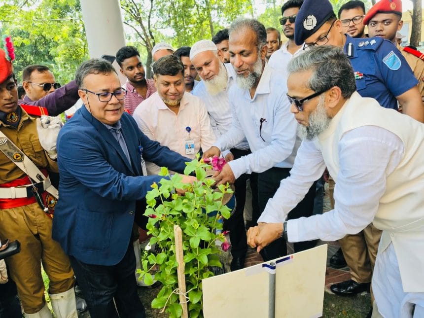 শিক্ষার্থীদের পড়াশোনার পাশাপাশি খেলাধুলা ও সাংস্কৃতিক কর্মকাণ্ডে যুক্ত হতে হবে: ভিসি জাতীয় বিশ্ববিদ্যালয়