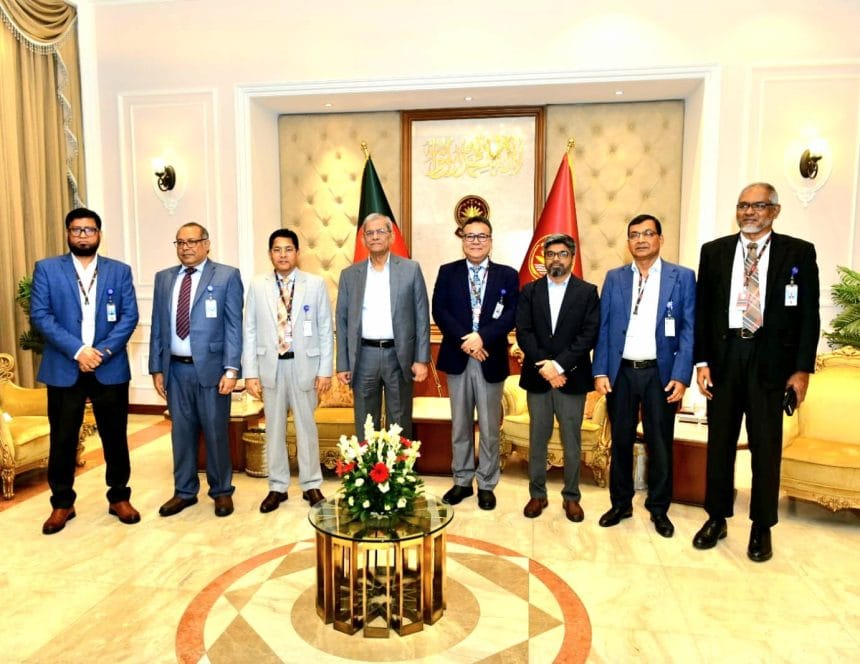 রাষ্ট্রপতির সঙ্গে জাতীয় বিশ্ববিদ্যালয়ের ভিসির সাক্ষাৎ