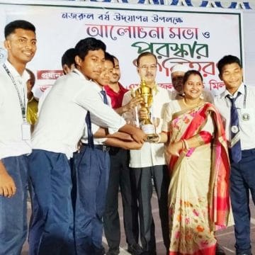 Messenger_creation_1304334918380602 নজরুলের সাম্য ও মানবতার চেতনায় সমাজ গড়ে তুলতে সবাইকে কাজ করতে হবে-ফজলুল হক মিলন এমপি