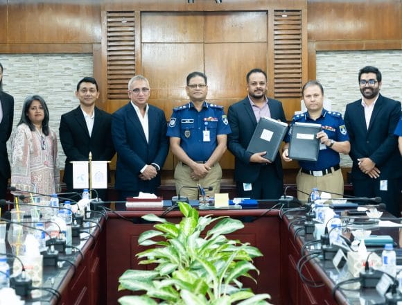 দশ বছরের কৌশলগত পার্টনারশিপ করলো গ্রামীণফোন ও বাংলাদেশ পুলিশ