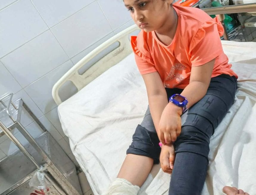 received_2108495286414861 শ্রীপুরে ৮ বছরের শিশুকে হত্যাচেষ্টা ,থানায় লিখিত অভিযোগ