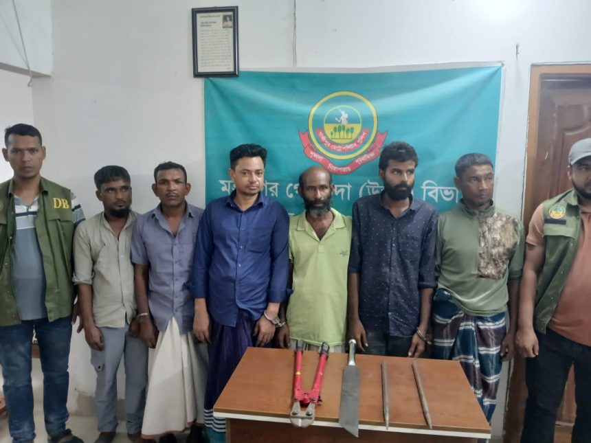IMG-20261011-WA0032 গাজীপুরে অন্তঃজেলা ডাকাত দলের ৬ সদস্য গ্রেফতার