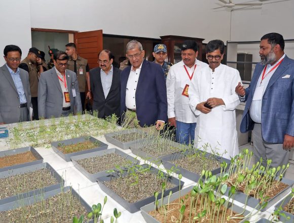 কৃষি গবেষণা ইনস্টিটিউটের বিজ্ঞানীদের সাথে রাষ্ট্রপতির মতবিনিময়